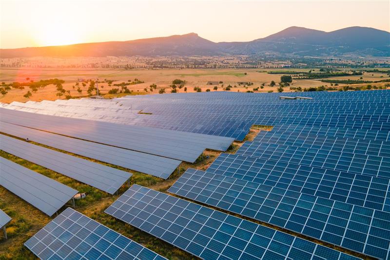 Ep327: Market Dynamics in Tax Credit Insurance